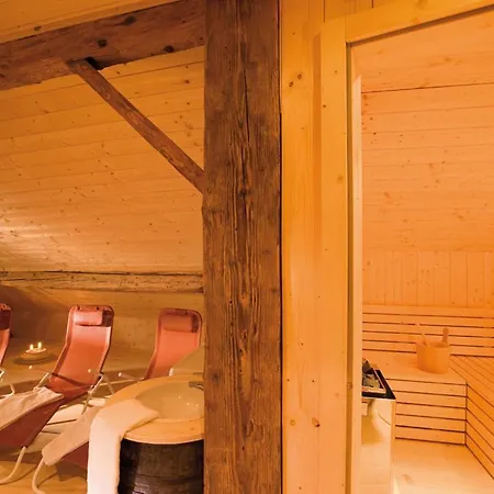 Naze's Hus *