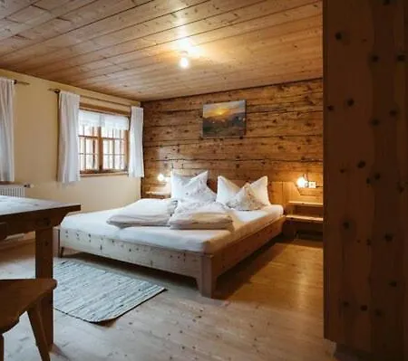 Naze's Hus