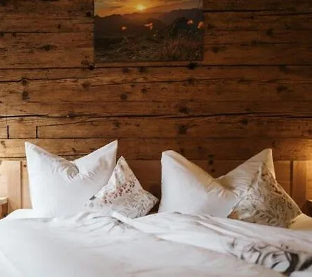 Guest house Naze's Hus 3*