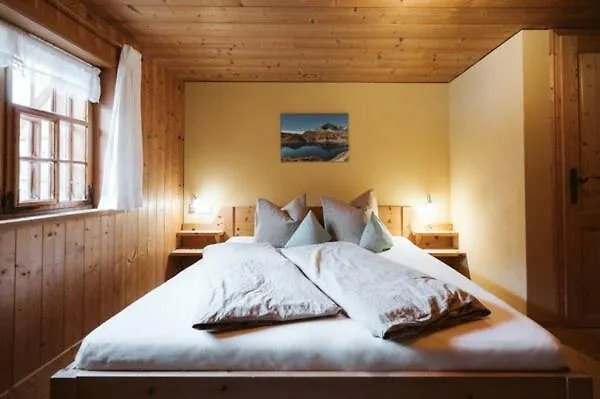 Naze's Hus Guest house 3*